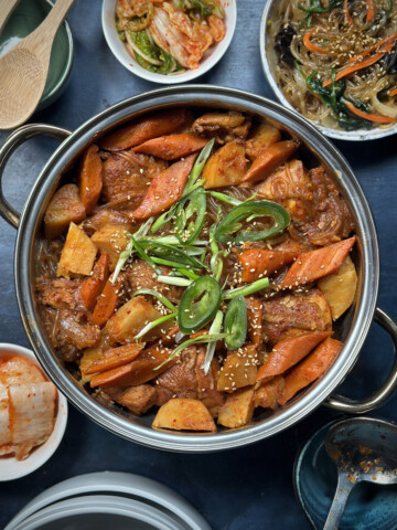 dak dori tang korean spicy braised chicken