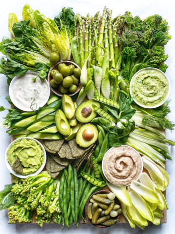 green goddess crudites platter
