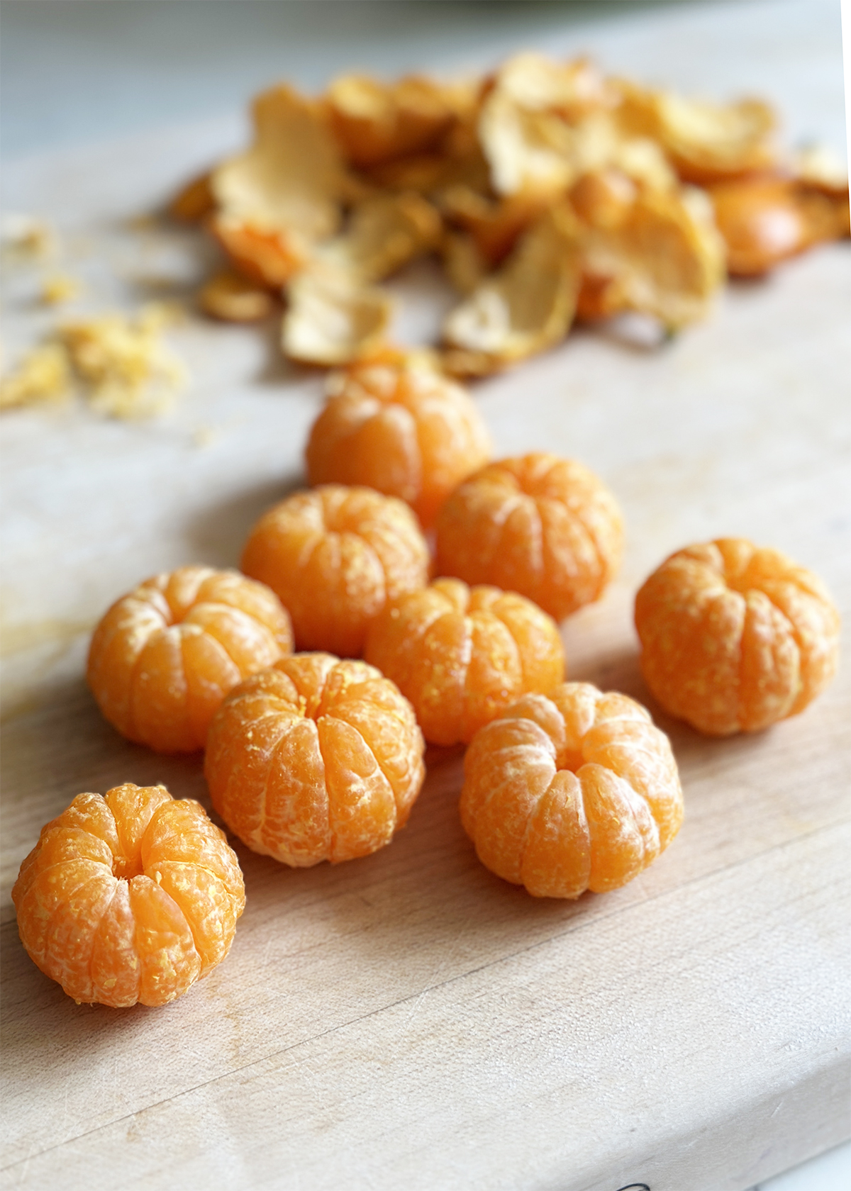 mandarin oranges peeled whole for tanghulu