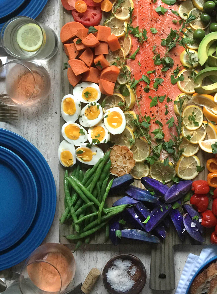 nicoise-salad-party-board-zoom